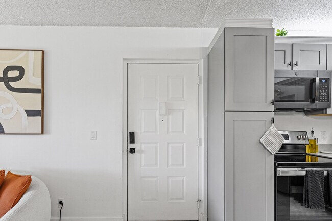 Building Photo - 603 Sea Pine Way