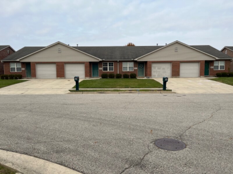 Foto principal - 2257 Shamrock Ln