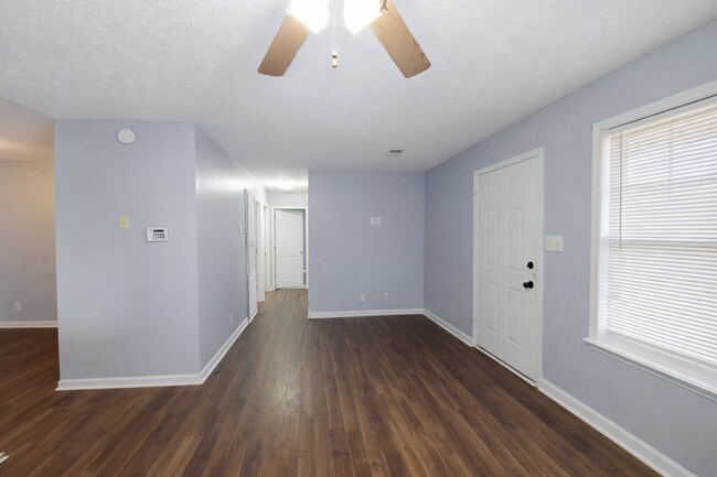 Foto del edificio - 1134 Timothy Ave