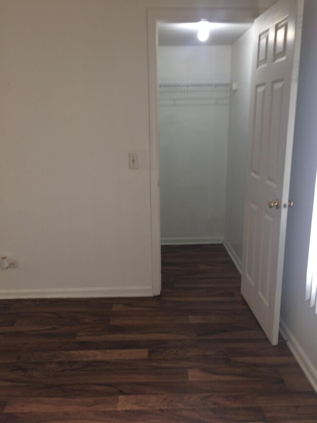 Foto del edificio - Updated 2 Bed 2 Bath near Ohare Airport