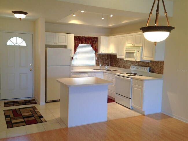 Building Photo - 8340 Wingate Dr
