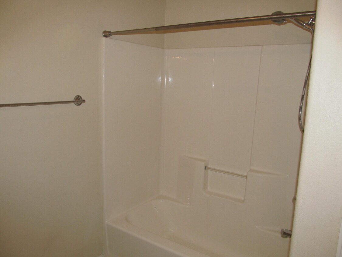 Primary Photo - 4004 Cheyenne St
