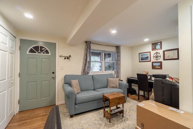 Foto del edificio - 1112 4th St NE