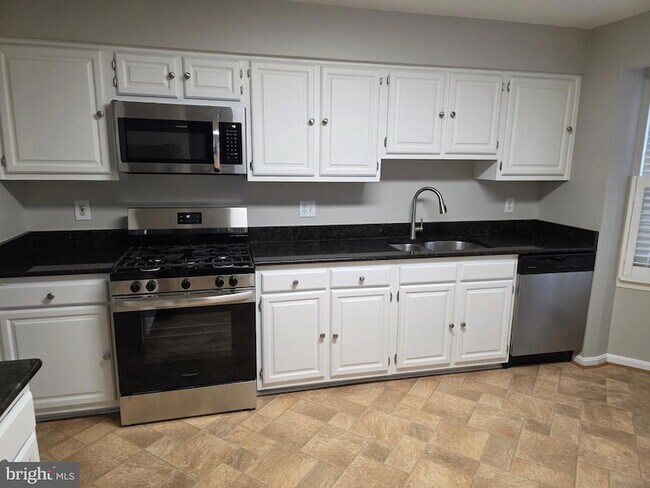 Photo - 4281 Sleepy Lake Dr Townhome