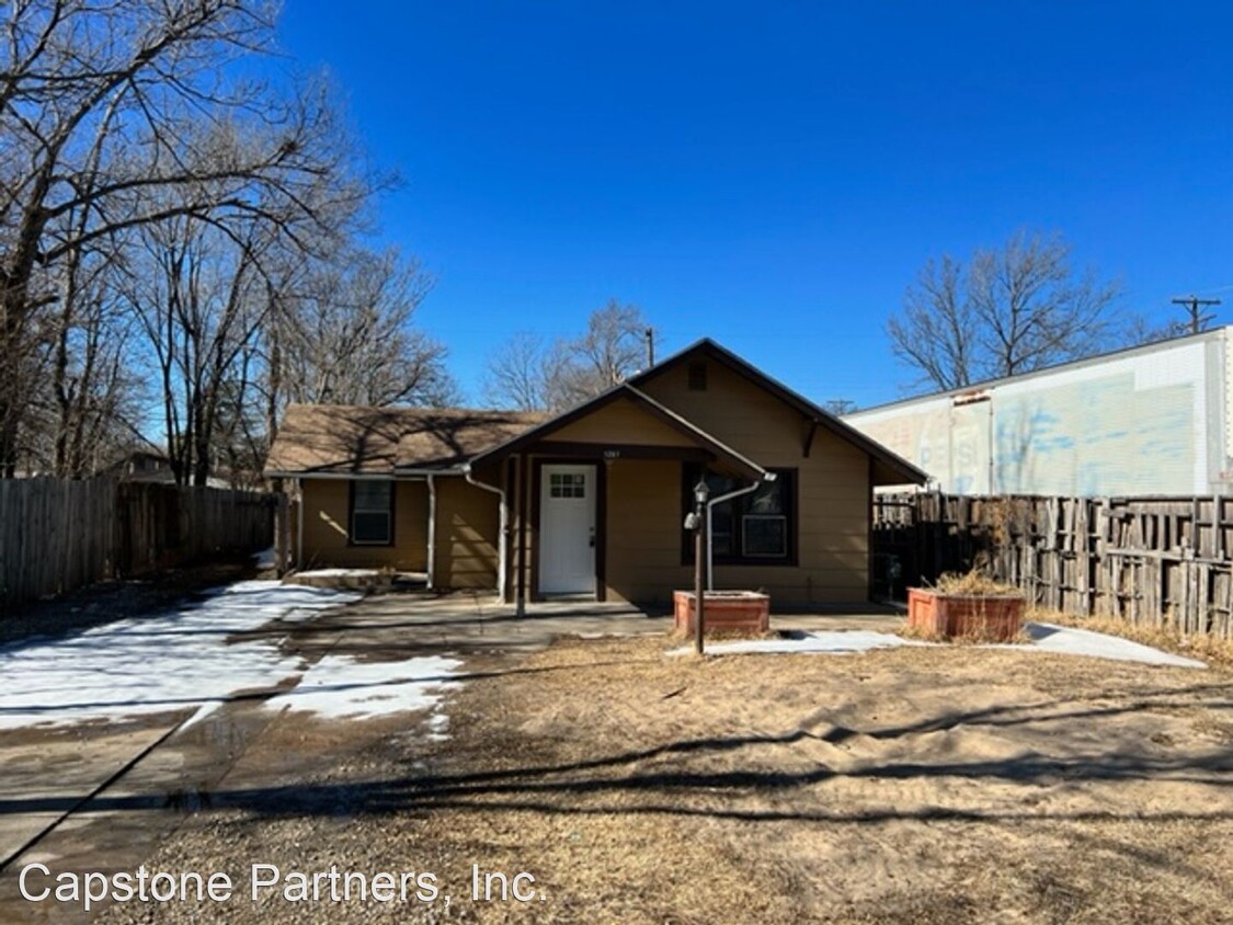 Primary Photo - 4 br, 2 bath House - 1207 S Dodge Ave