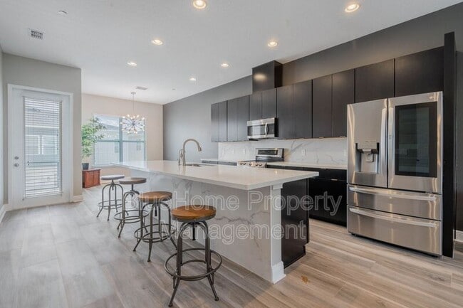 Building Photo - 8442 Karrer Ter