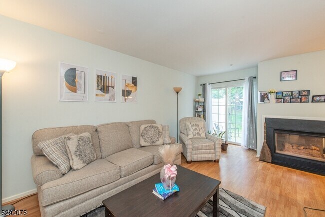 Foto del edificio - 216 Sheffield Ct