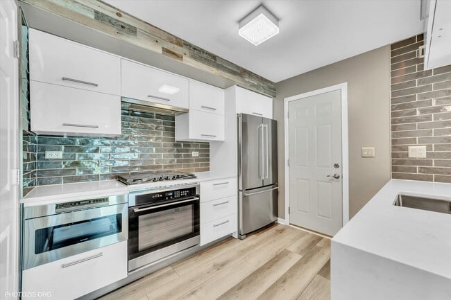 Foto del edificio - 436 Yorktown Ct