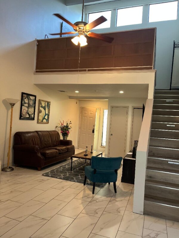 Foto del edificio - 8411 Echo Creek Ln