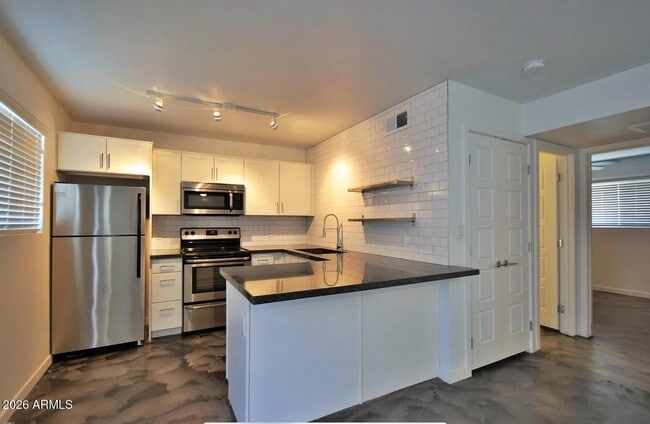 Building Photo - 4231 N 27th St