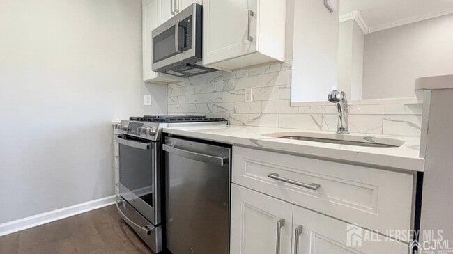 Building Photo - 336 Cozzens Ct