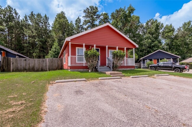 Building Photo - 144 Varsity Dr