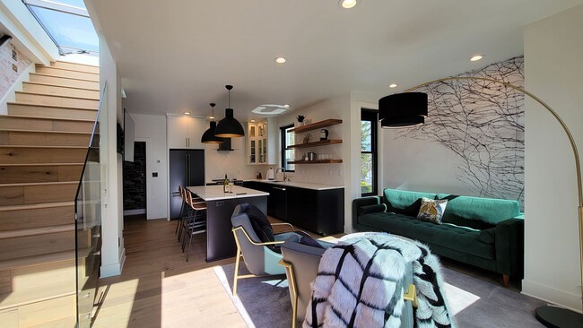 Foto del edificio - Station House Suite B is a stunning 2 bedr...