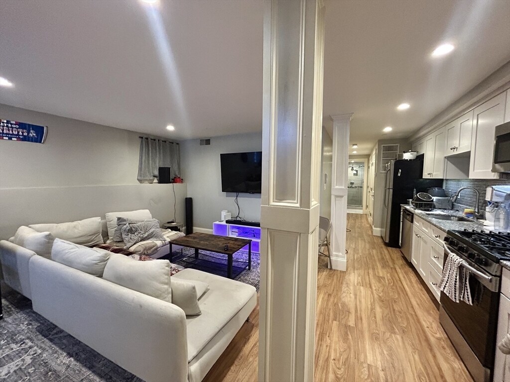 Foto principal - 602 Dorchester Ave
