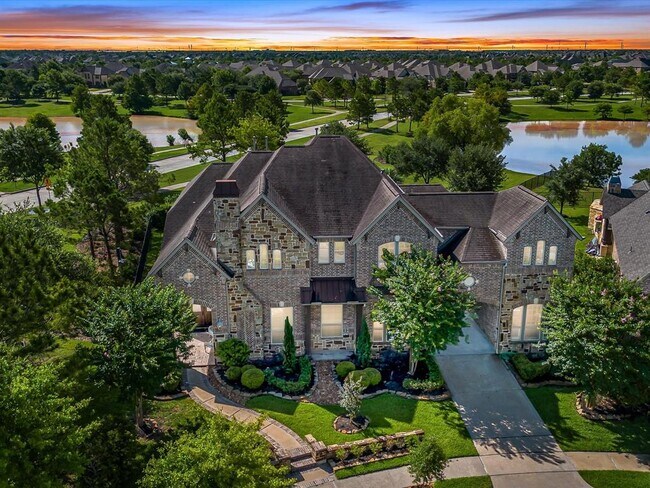 Building Photo - 19003 Cove Manor Dr