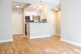 Building Photo - 3455 Rue Aylmer