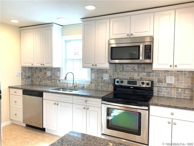 Building Photo - 89 Cortland Cir