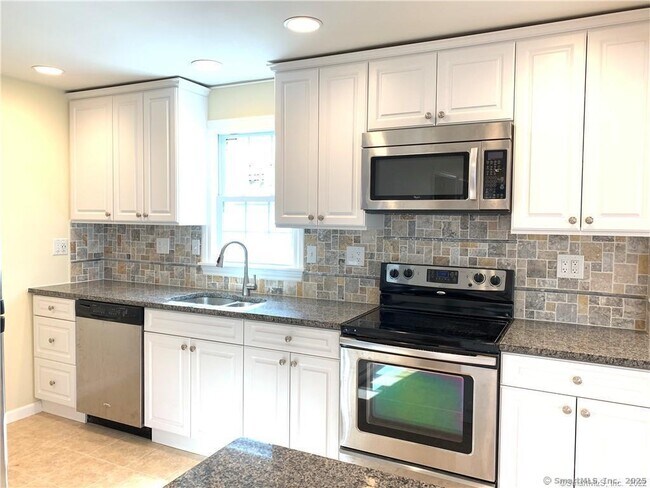 Foto del edificio - 89 Cortland Cir