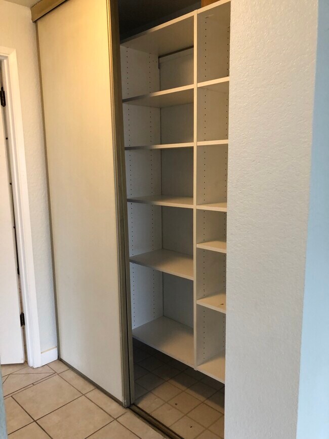 Kitchen storage or pantry - 1404 W Boston St