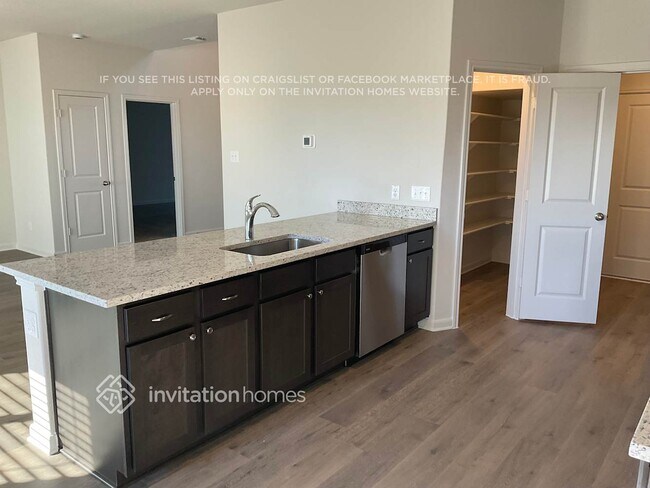 Building Photo - 10012 Pilot Pl