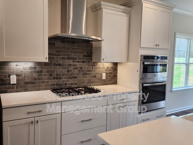 Foto del edificio - 6217 Cadence Dr