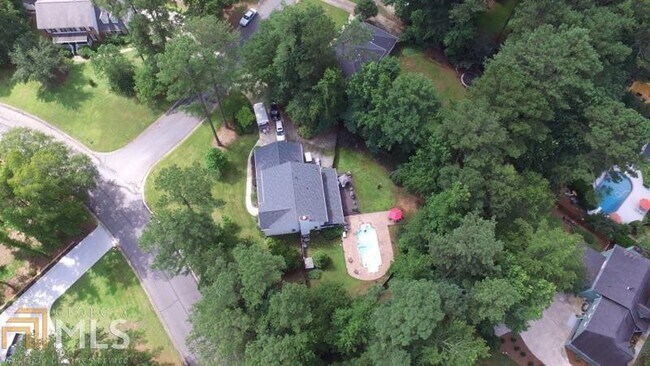 Foto del edificio - 100 Lake Point Dr