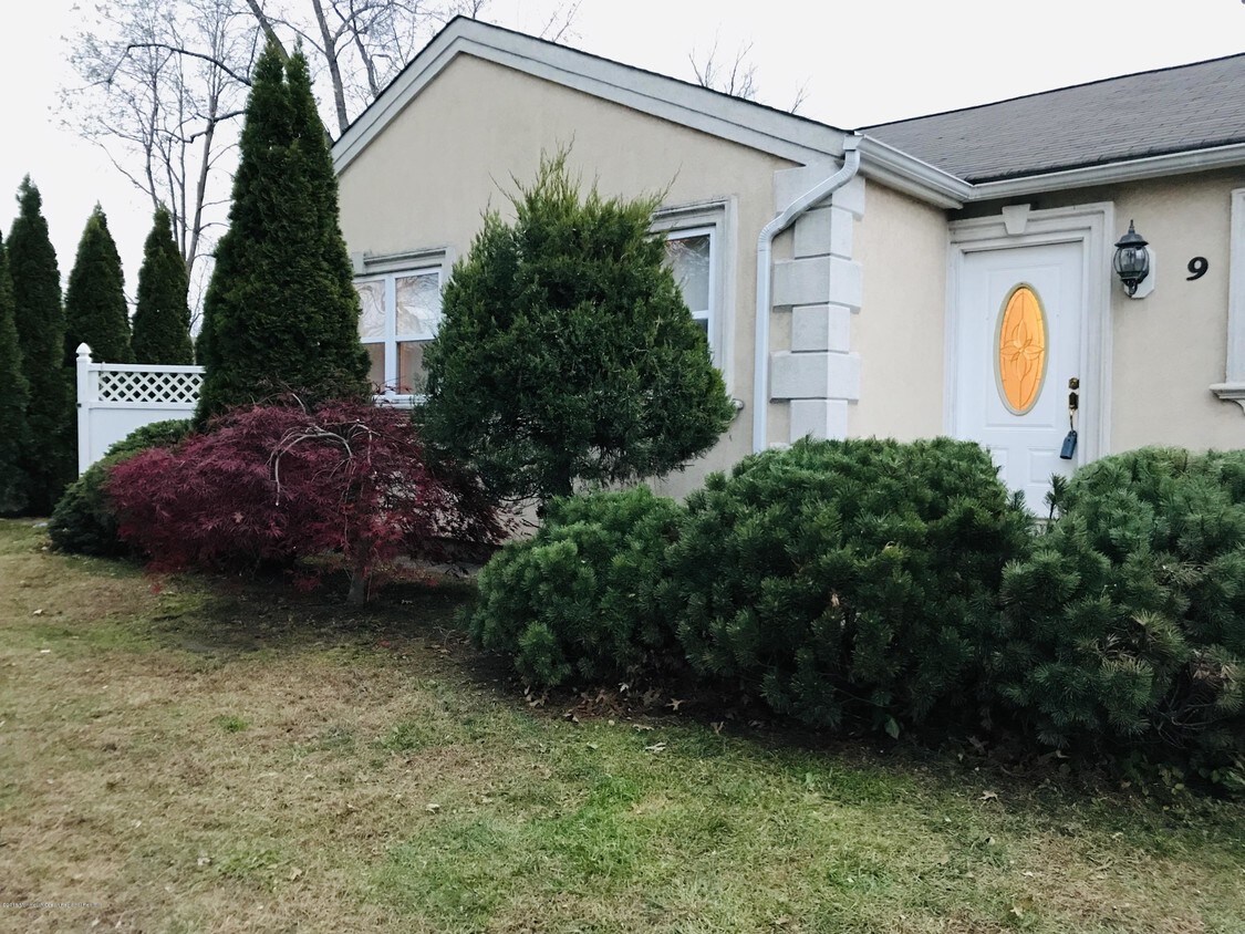 9 Dolan Ave, Matawan, NJ 07747 House Rental in Matawan, NJ