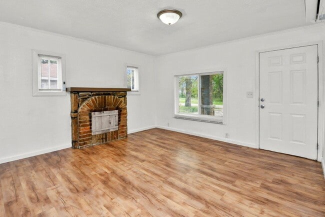 Foto del edificio - 1711 W Florida St