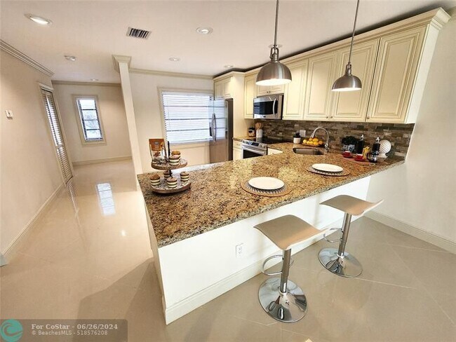 Building Photo - 21217 Lago Cir