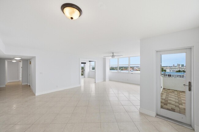Foto del edificio - 800 SE 20th Ave