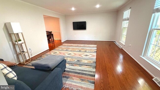 Foto del edificio - 639 Heather Ln