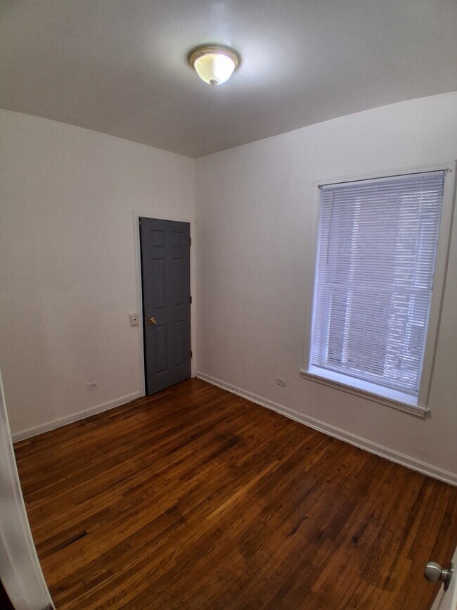 Foto del edificio - 4743 W Jackson Blvd