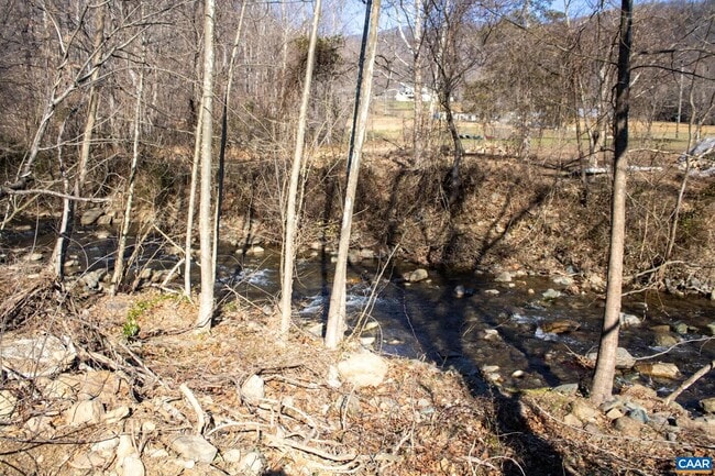 Building Photo - 5 Brokenback Mountain Rd