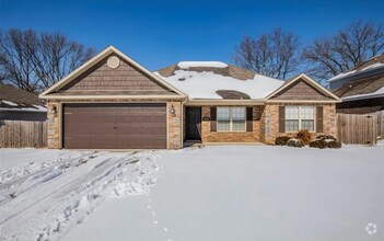 Building Photo - 4706 SW Fieldstone Blvd