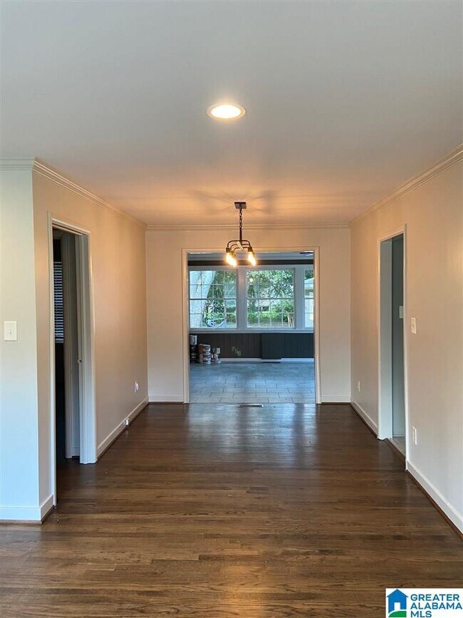 Foto del edificio - 240 Allen Ave