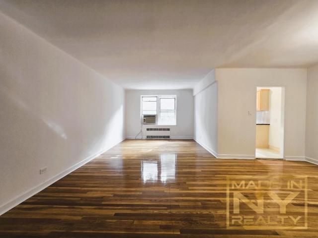 Foto del edificio - 2 bedroom in REGO PARK NY 11374