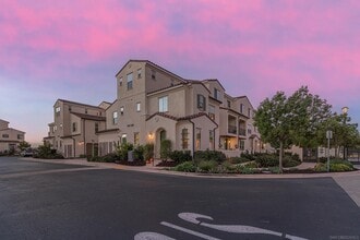 Building Photo - 16029 Veridian Cir