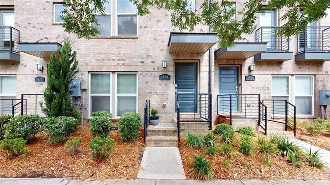 Foto del edificio - 3804 Sky Haven Dr