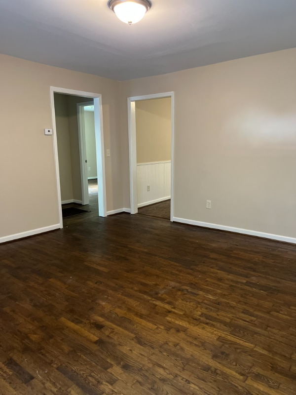 Building Photo - 114 Carnes Dr SE