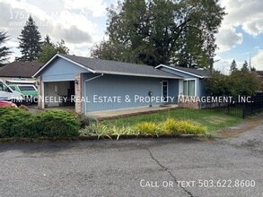 Building Photo - 17531 SE Marie St