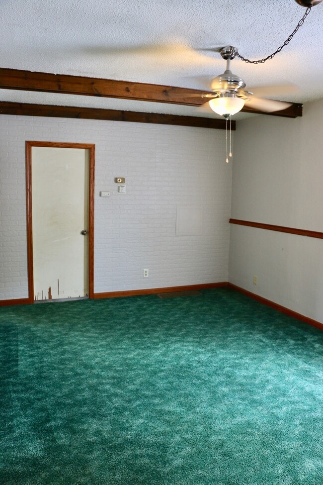 Living Room/Dining Room - 525 N 5th St