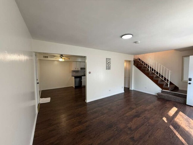 Building Photo - 1945 Hancock Dr