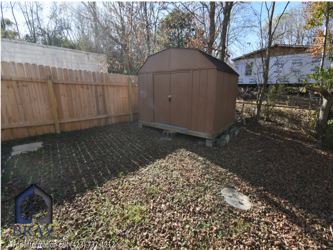 Building Photo - Tranquil 2-Bedroom Retreat with Fenced Yar...
