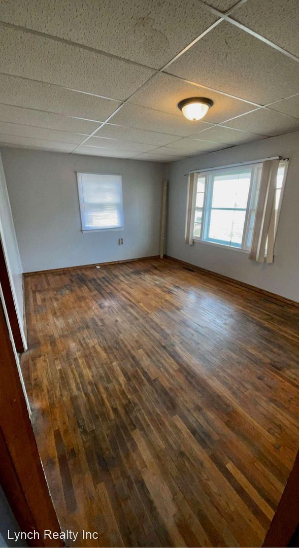Building Photo - 2 br, 1 bath House - 5 Friendly Circle