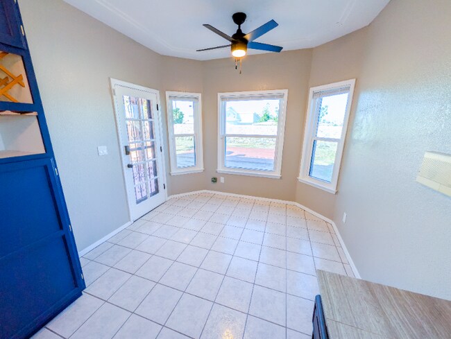 Foto del edificio - 1397 James Dudley Dr