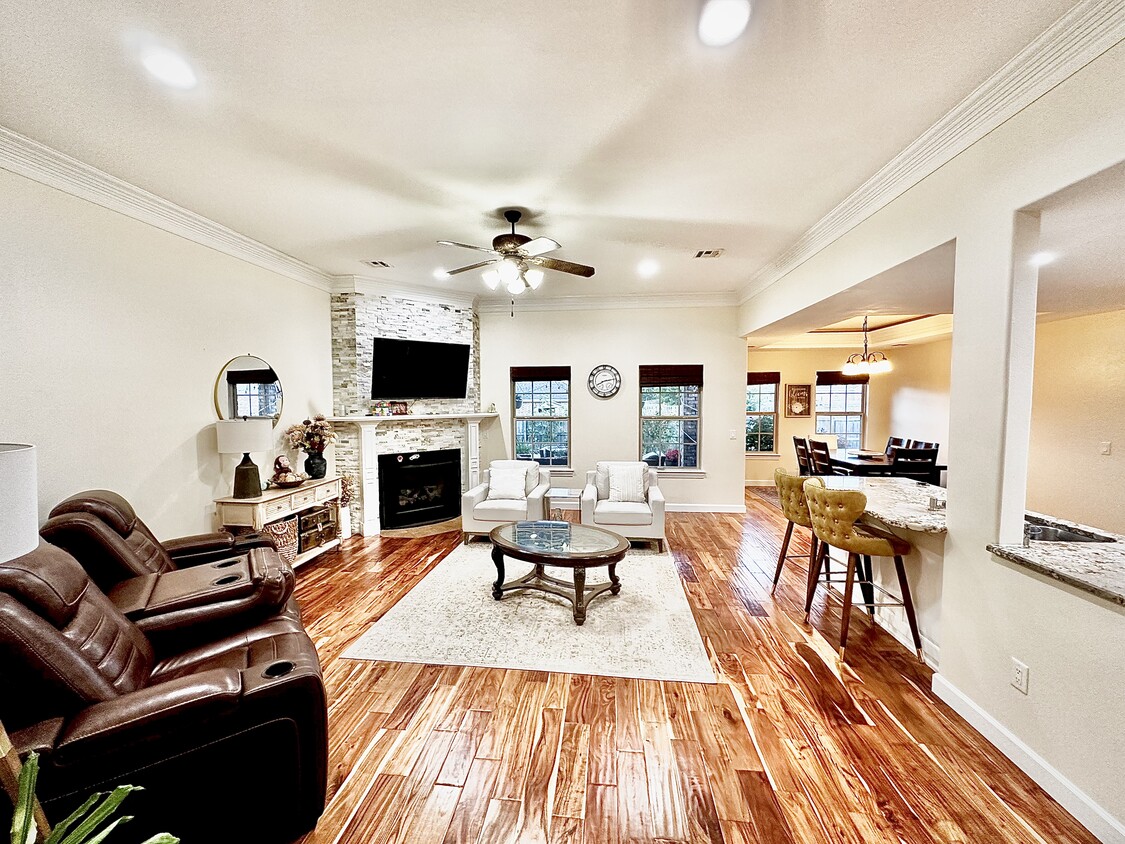 Foto principal - 861 Walker St