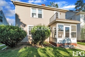 Building Photo - 2030 Wyndhurst Rd