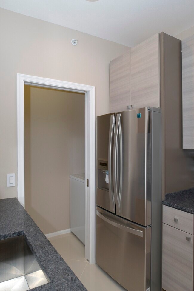 Foto del edificio - 1580 Spring Gate Dr