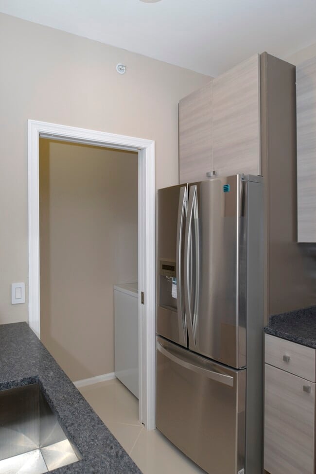 Building Photo - 1580 Spring Gate Dr