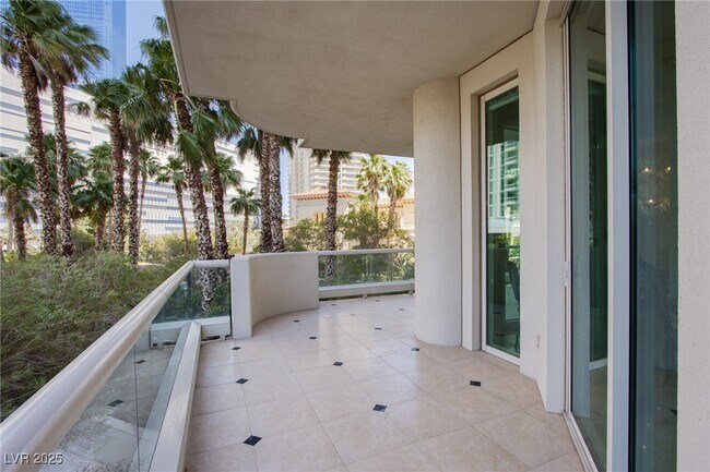 Foto del edificio - 2857 Paradise Rd